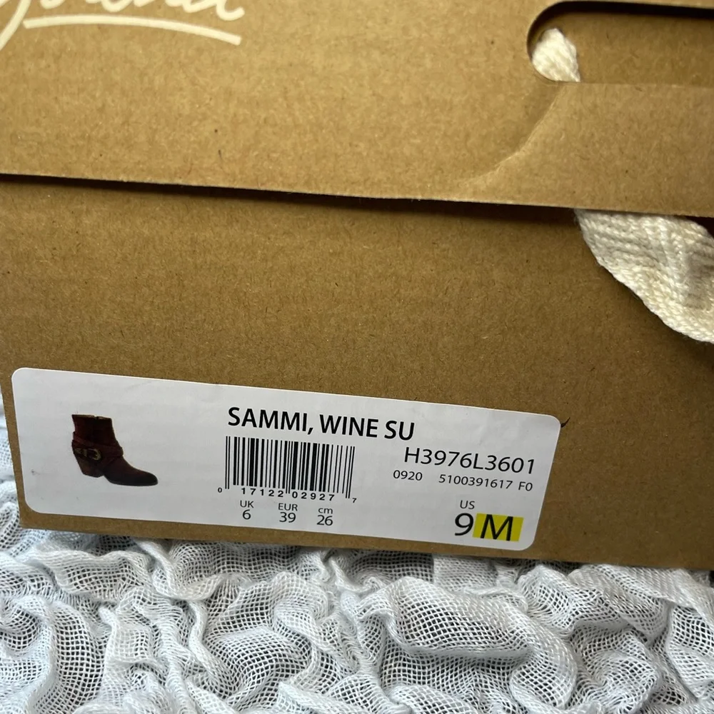 💥NWT💥 Zodiac Sammi Boot - Picture 14 of 14